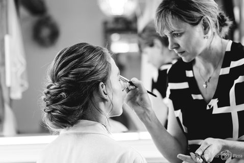 Brautstyling Friseur RABUNZEL, Getting Ready der Braut Handwerkshooting Friseur Friseurhandwerk
Brautstyling Make Up