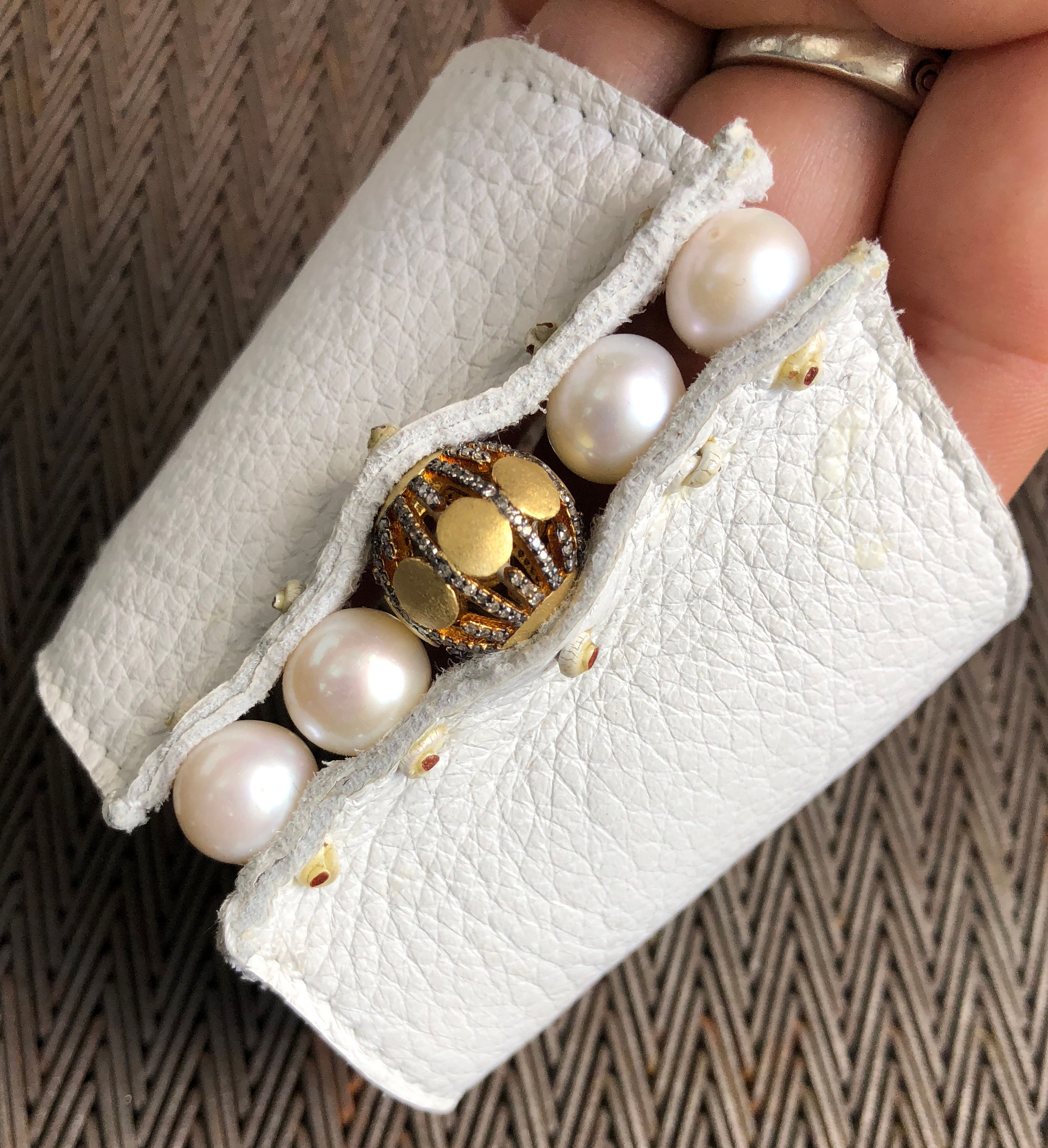 WHITE LEATHER,DIAMONDS,PEARL,SUEDE