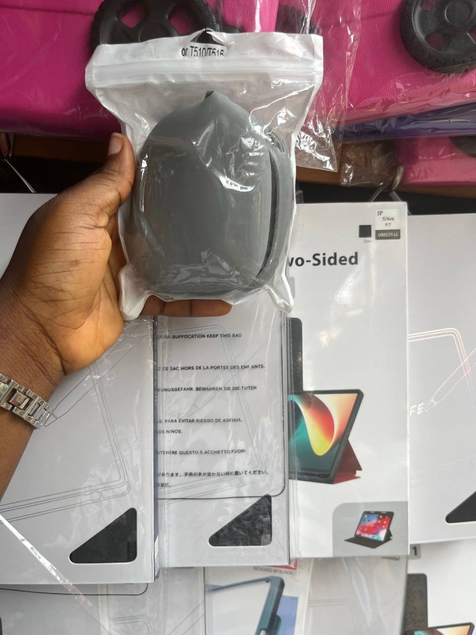 Thumbnail: AirPod Max Silicone Cover