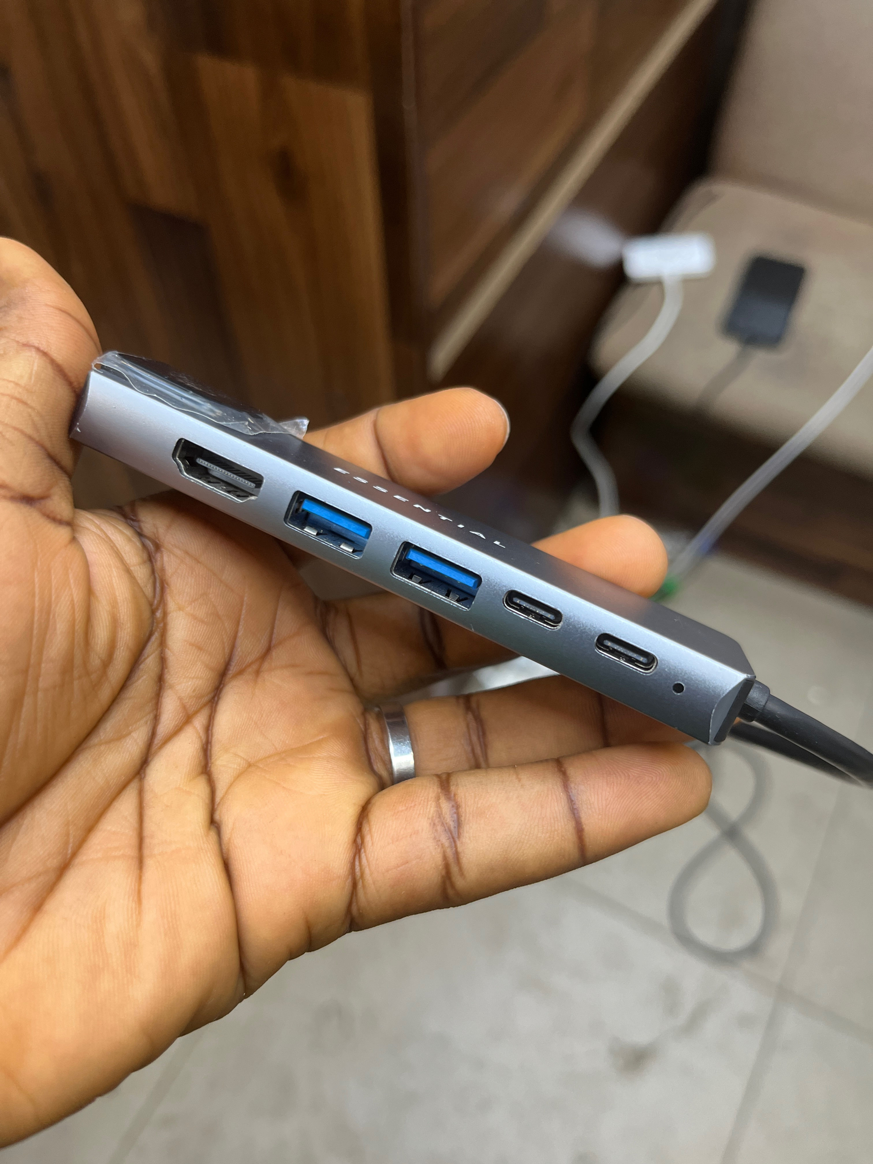 Essential 6 in 1 Lan Port to USB  and Type C HDMI 