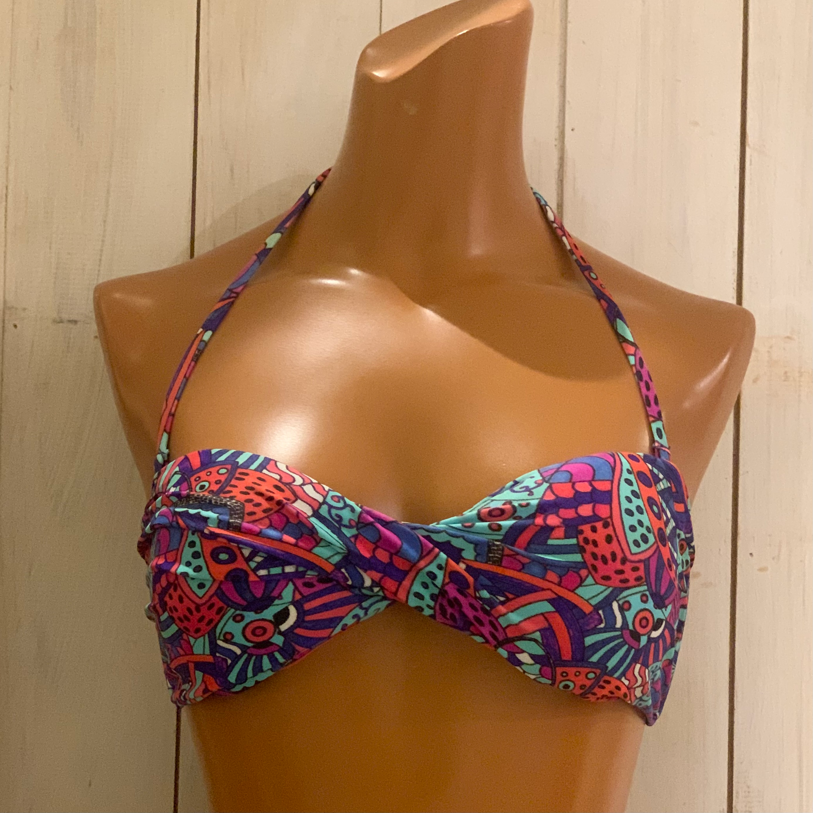 Soho_T-200_Twist Bandeau