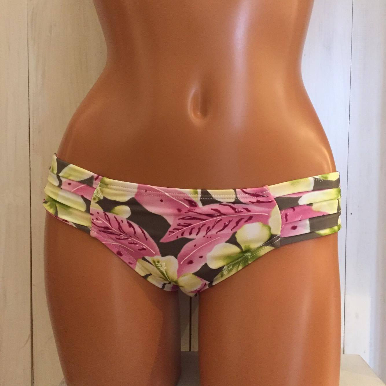 Pualani_B-249_Love W/out The Handles