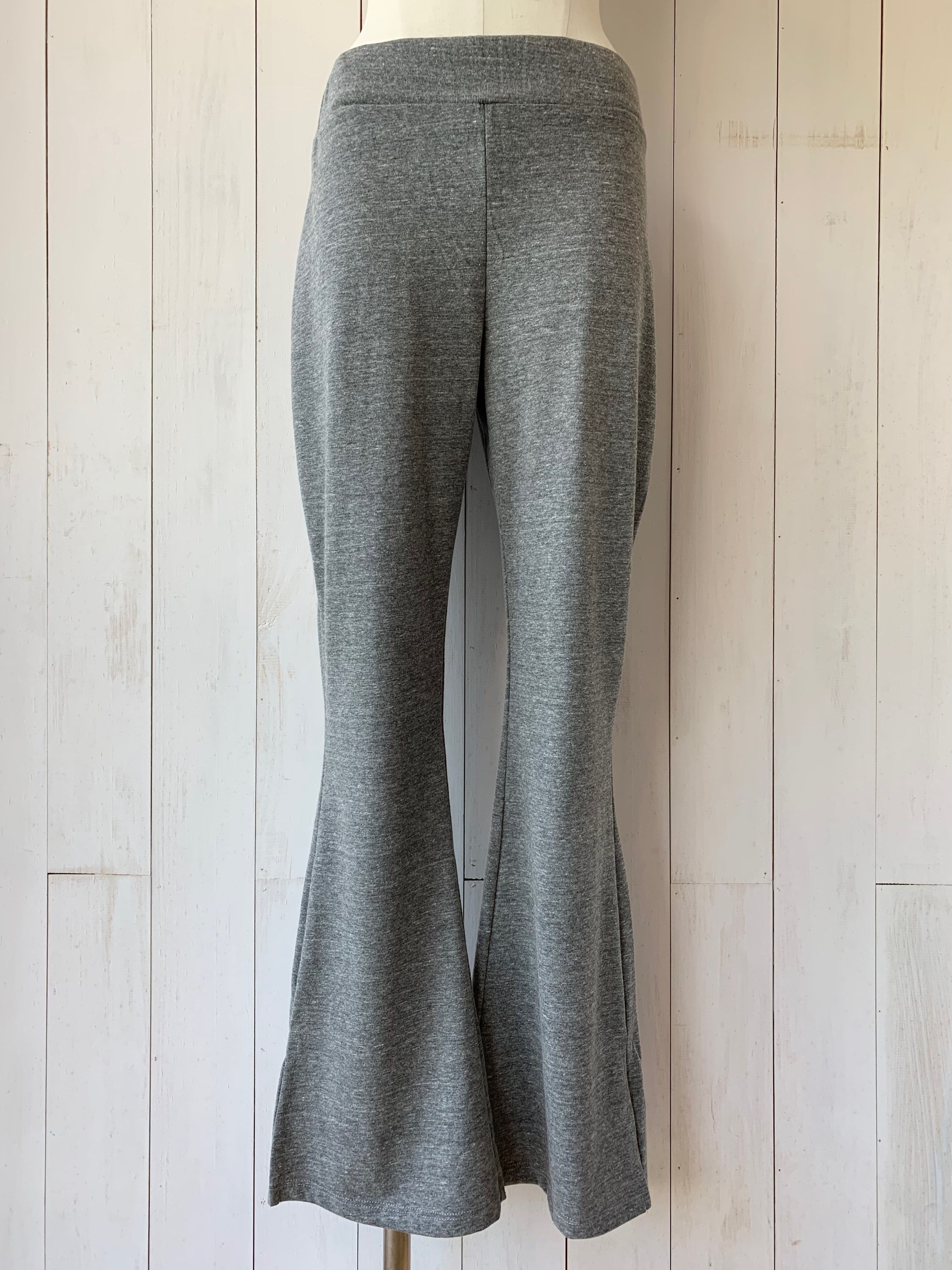 CAL.Berries  / FLAIR SLIT PANTS 