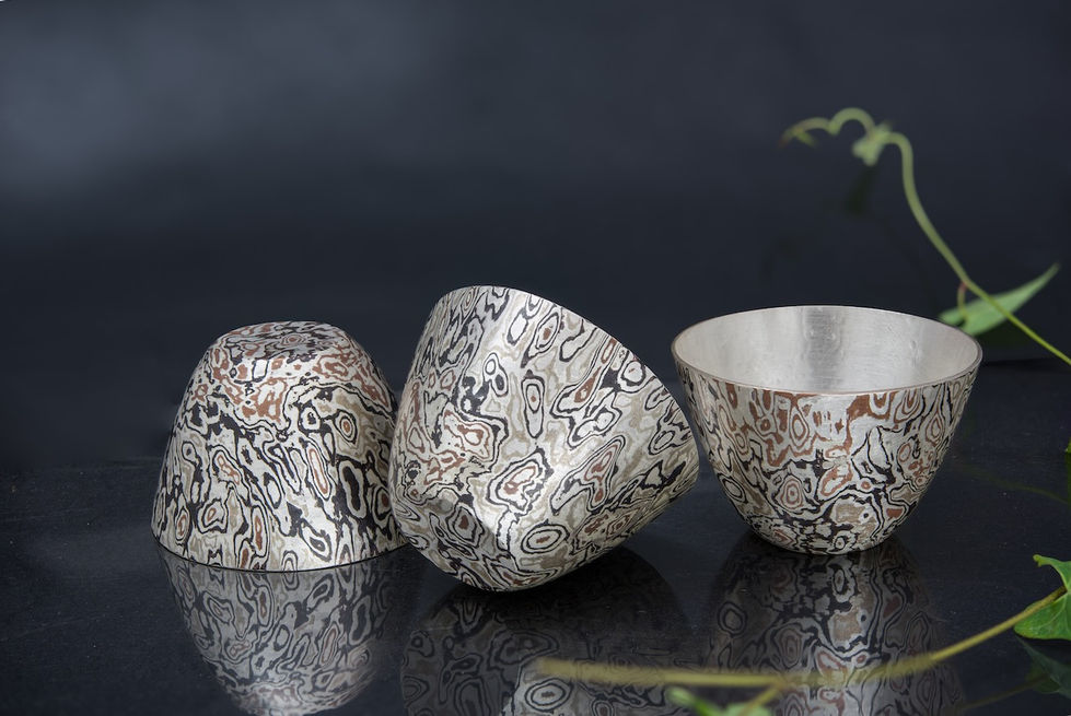 Mokumegane, Silber, Sterling, Kupfer, Shibuichi, Shakudo, handgeschmiedet, Becher, Sakebecher, Silberschmiedearbeit, Kunsthandwerk, Schmiedekunst