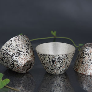 Mokumegane, Silber, Sterling, Kupfer, Shibuichi, Shakudo, handgeschmiedet, Becher, Sakebecher,  Silberschmiedearbeit, Kunsthandwerk, Schmiedekunst