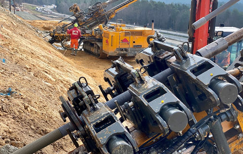 Bodenvernagelung an der BAB A70 bei Thurnau.jpg