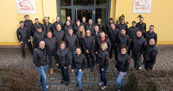 Gruppenfoto Eingang_edited.jpg