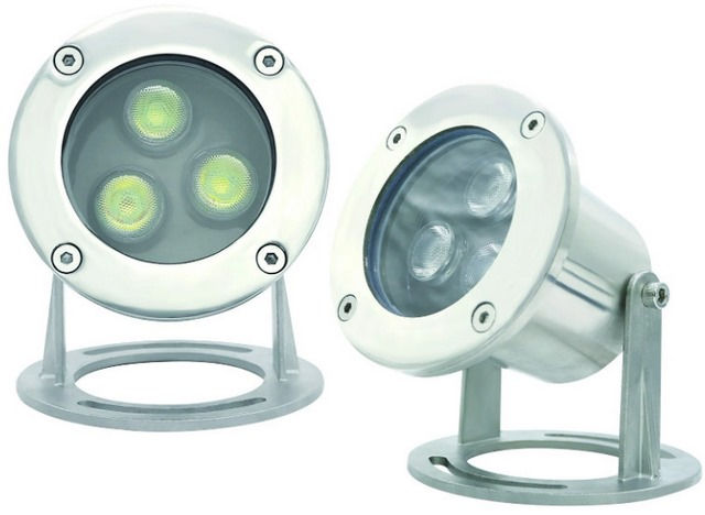 Khi lựa chọn đèn bể bơi, bạn cần xem xét một số yếu tố sau