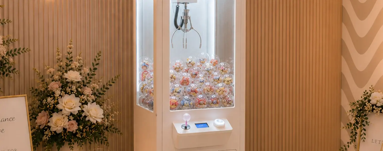 wedding entertainment hire, claw grabber arcade games for wedding and corporate