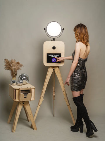 Wooden Selfie Pod Shoot.jpg