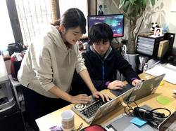 【社内】バレンタインに何しとる