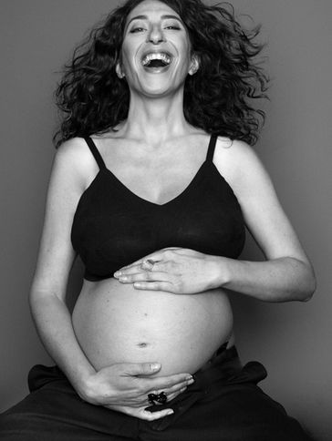 MOTHER and PARENTS TO BE PORTRAIT SESSION