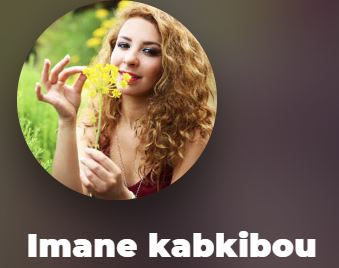 Imane Karkibou est l’une des chanteuses présente sur Zikplay