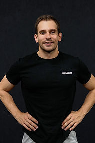 Serkan Tek