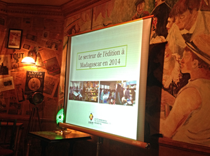 Retour sur le café malgache du 24 septembre 2015 
avec Marie Michèle RAZAFINTSALAMA des
Editions Jeu