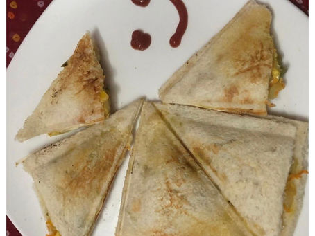 Cheesy Paneer stuffed Bread Sandwich