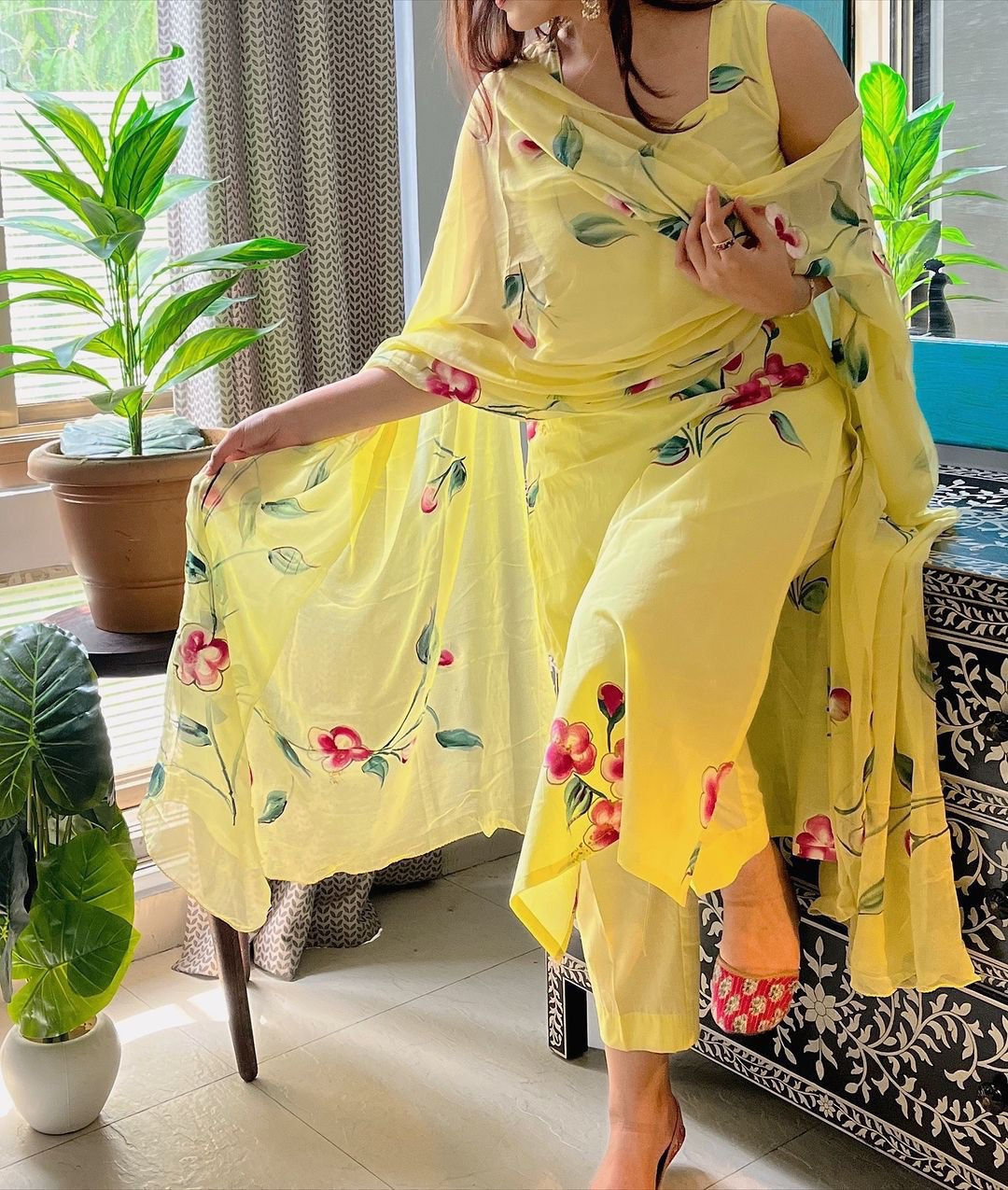Women Wear Yellow Colour Organza Suit