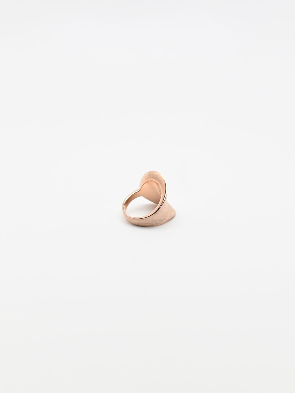 Thumbnail: Geometric Wave Concave Rose Gold Ring