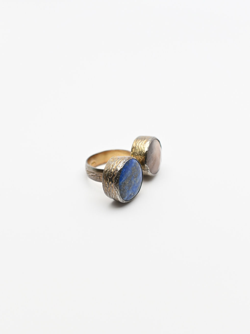 Thumbnail: Vintage Style Two Stones Gold Ring