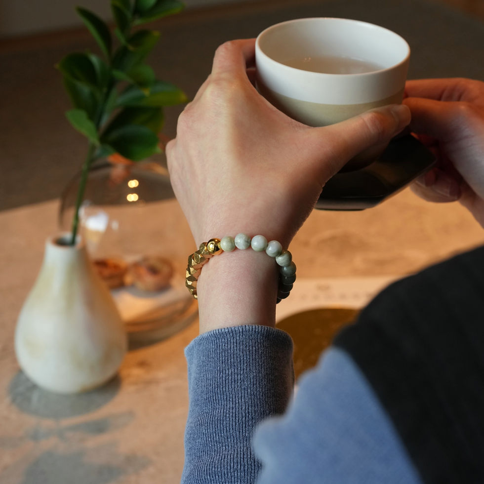 Itoigawa Jade & Faceted Gold Two-Tone Bracelet | 8mm