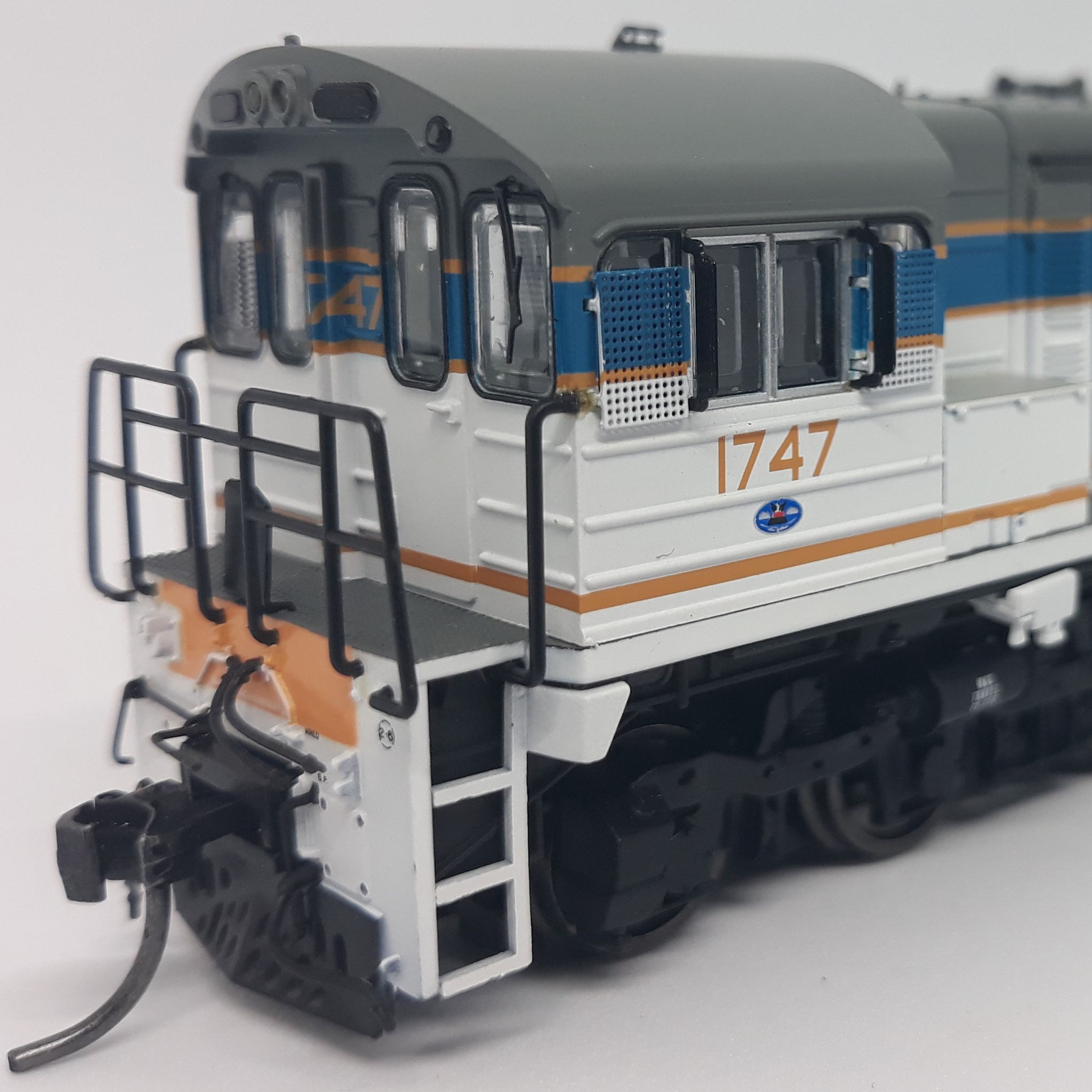 HO Queensland Rail 1720 Class Locomotive #1747 Wuiske Models