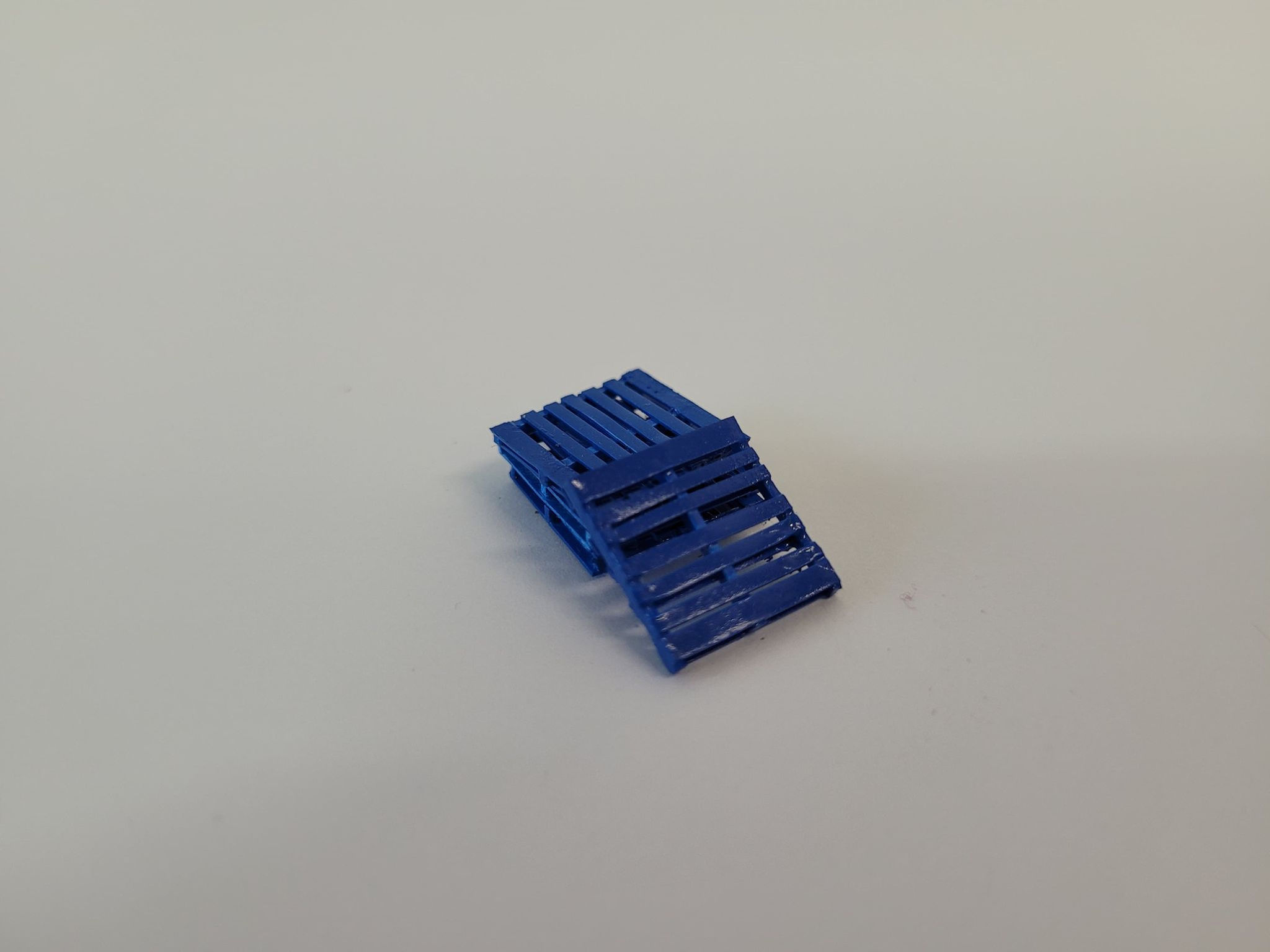 HO Scale Pallets Blue x 10