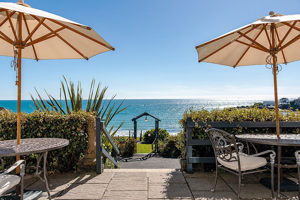 The Terrace bat and restaurant at The Coverack Bay Hotel