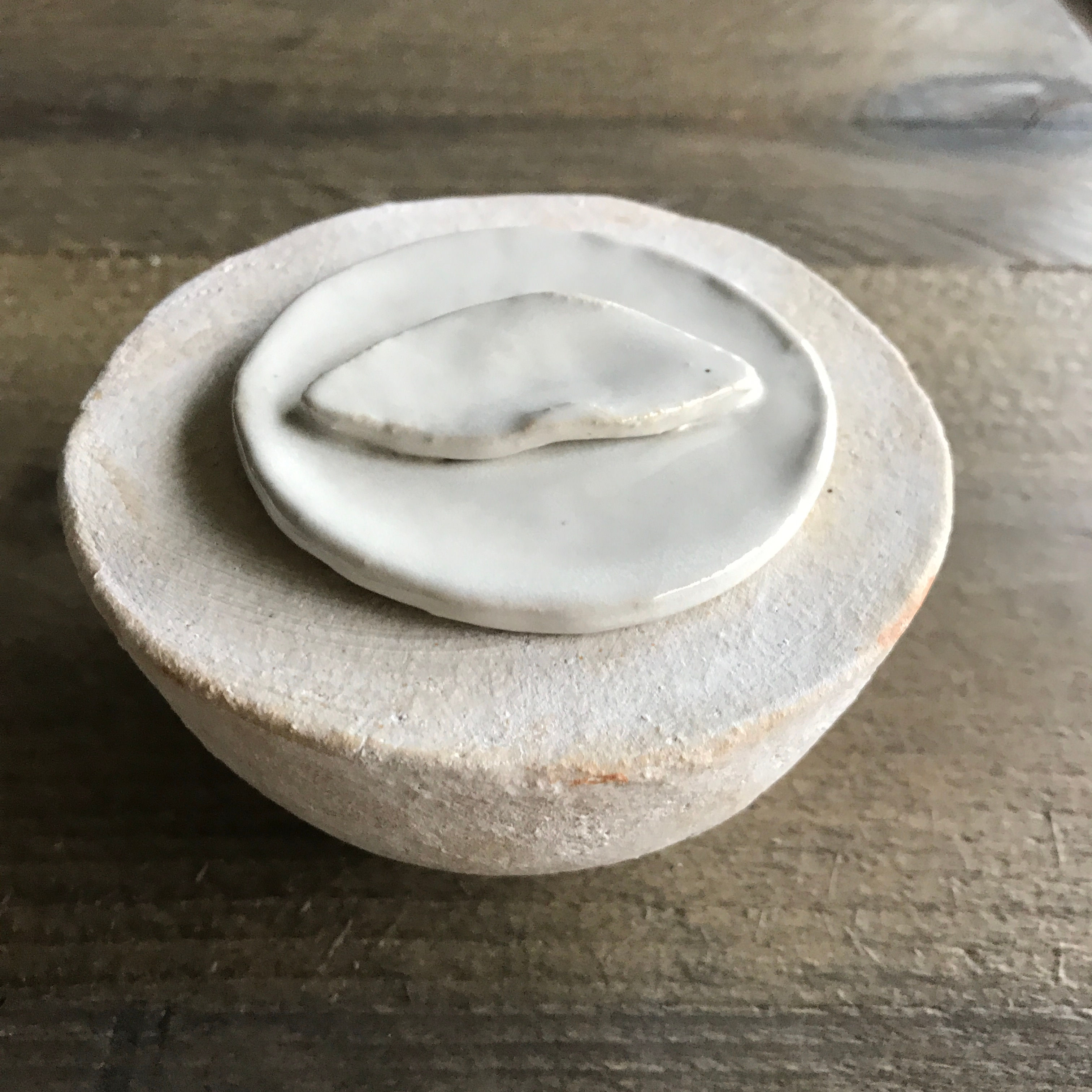 Mini halve bolvorm met blaadje (puur)