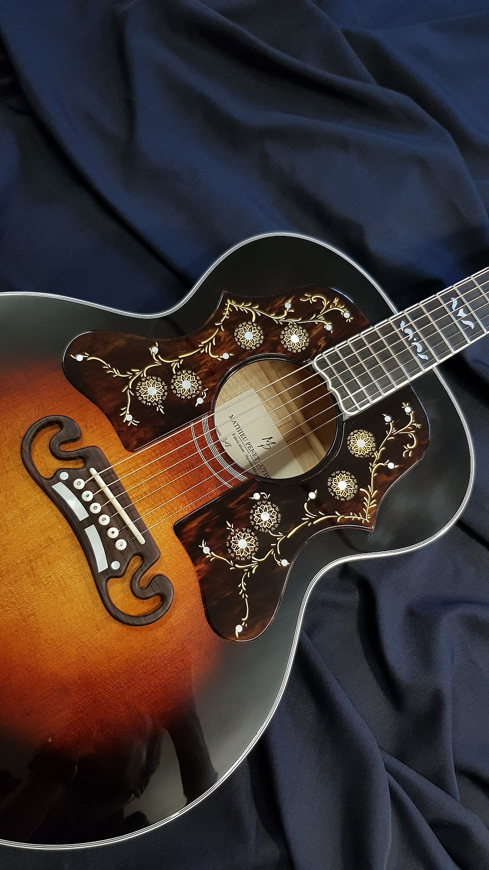 Guitare Jumbo M.PENET