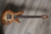 Luthier Magasin musique Troyes cordes guitares basses instuments violon artisan Aube france romilly nogent Provins paris Sezanne fait main bois sapelli ebene seymour duncan