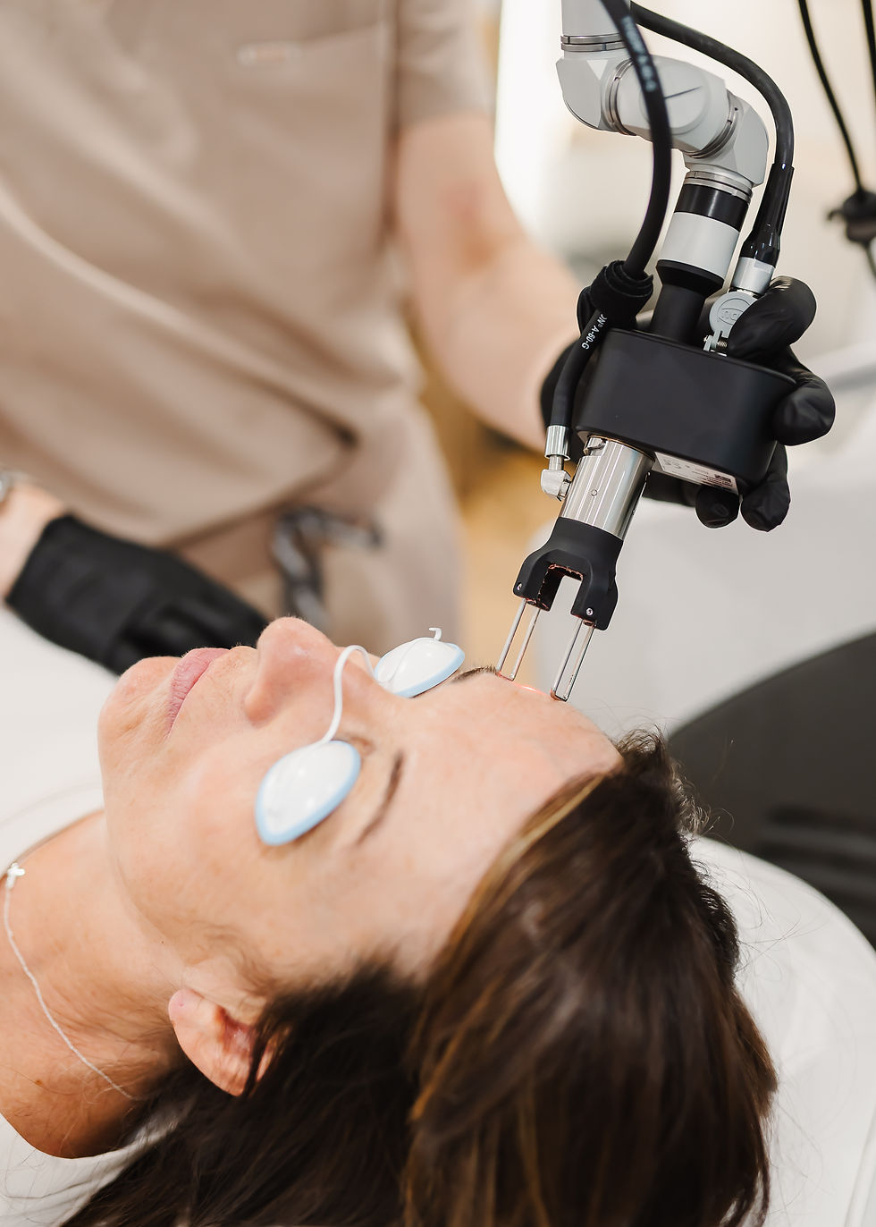 The important role of CO₂ laser following cosmetic and plastic surgery!