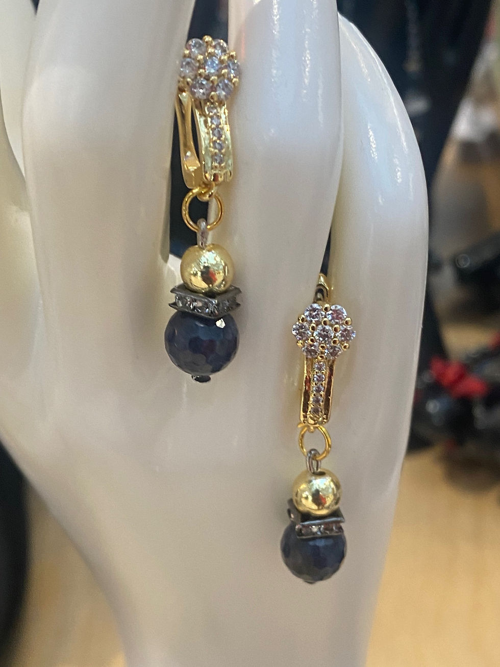 Thumbnail: Sapphire Clover Bracelet