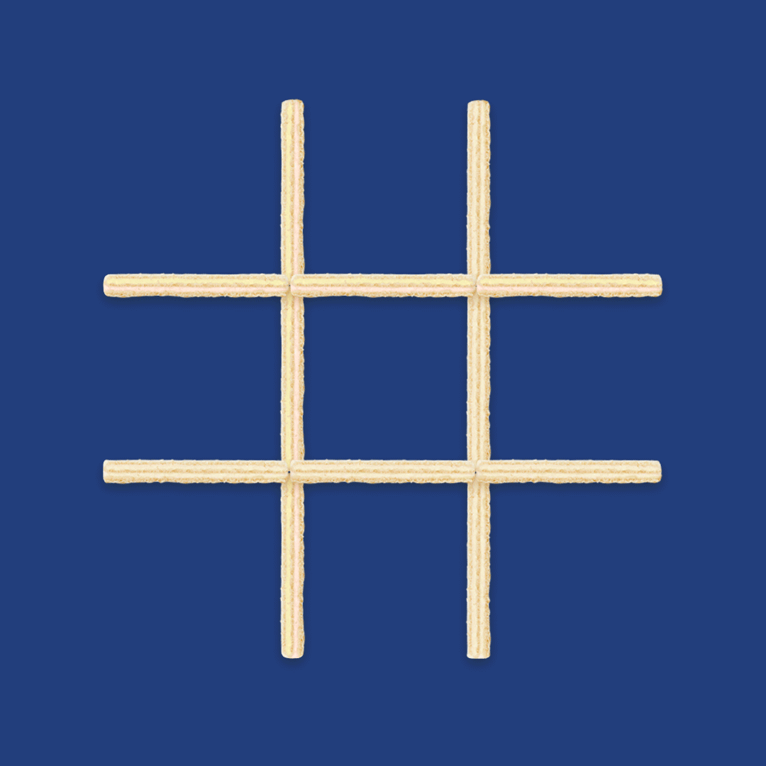 Voortman-Social-June-tictactoe.gif