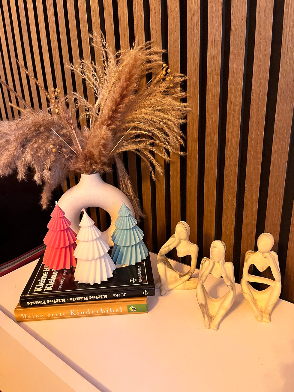 Miniatura: Christmas Tree Soy Candle, Green Red White Scented Candle for Cozy Home Decor, P