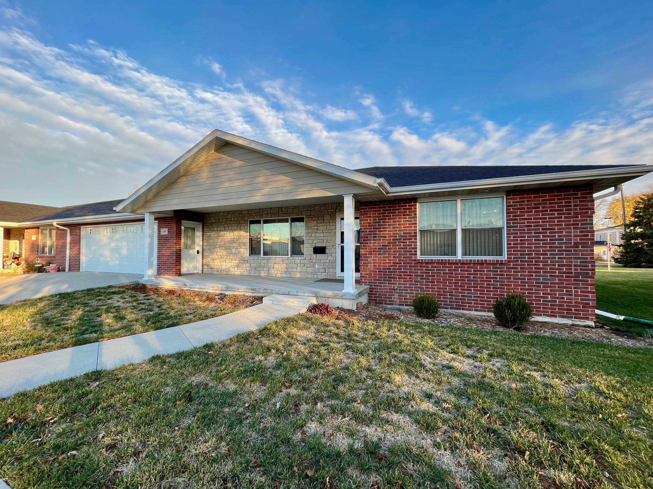 307 Castle St Seneca | senecarealty
