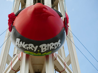 ANGRY BIRDS