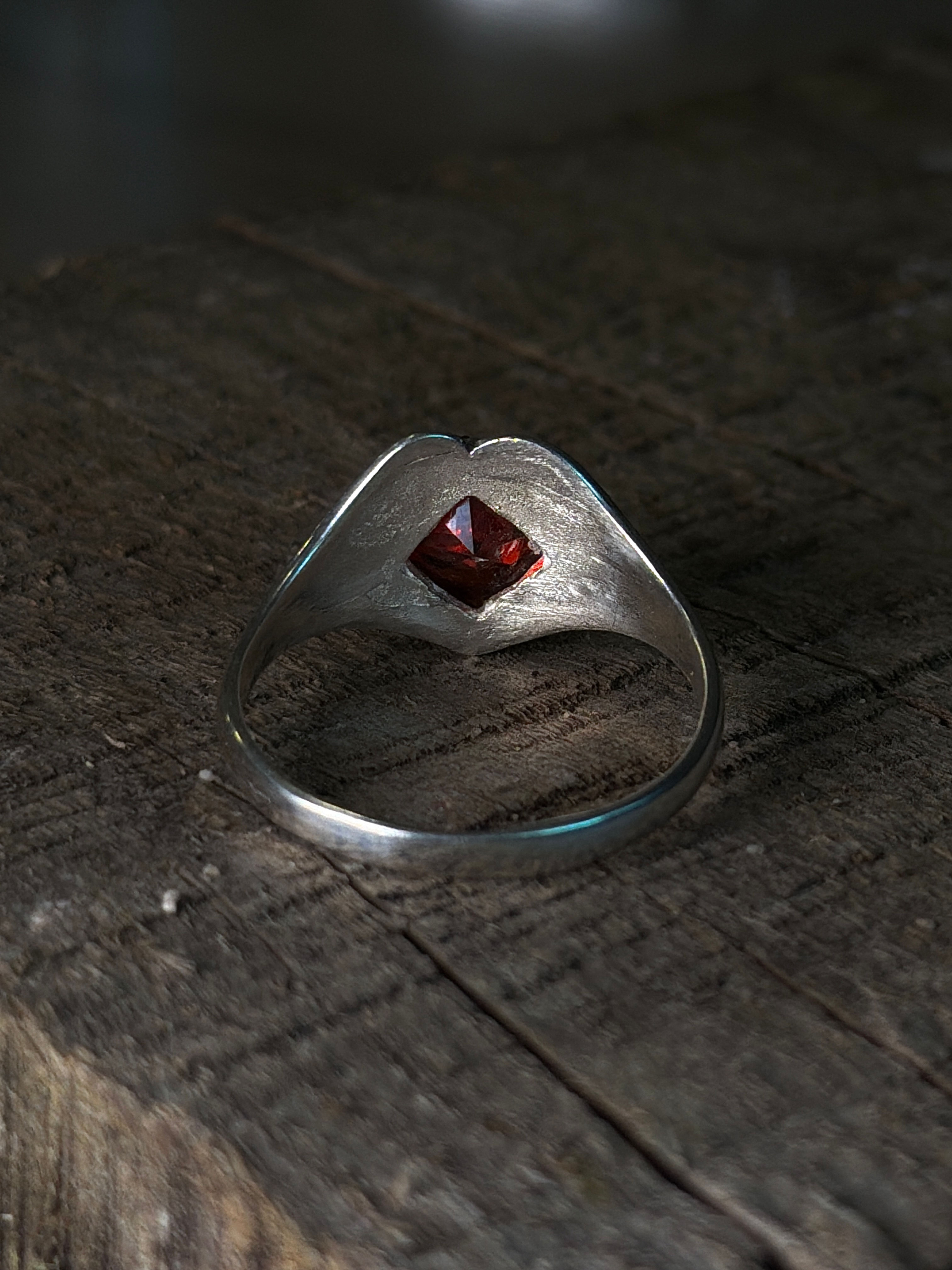 Vintage Crimson Solitaire Silver Ring