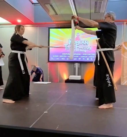 démonstration coupe de papier