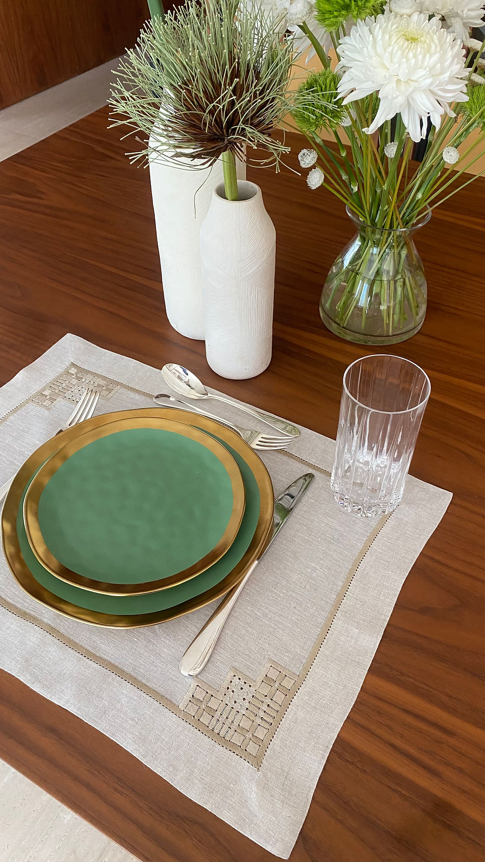 Thumbnail: Jogo Americano Cambraia Natural Bordado Fendi