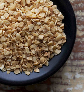 900_garlic_chopped.jpg