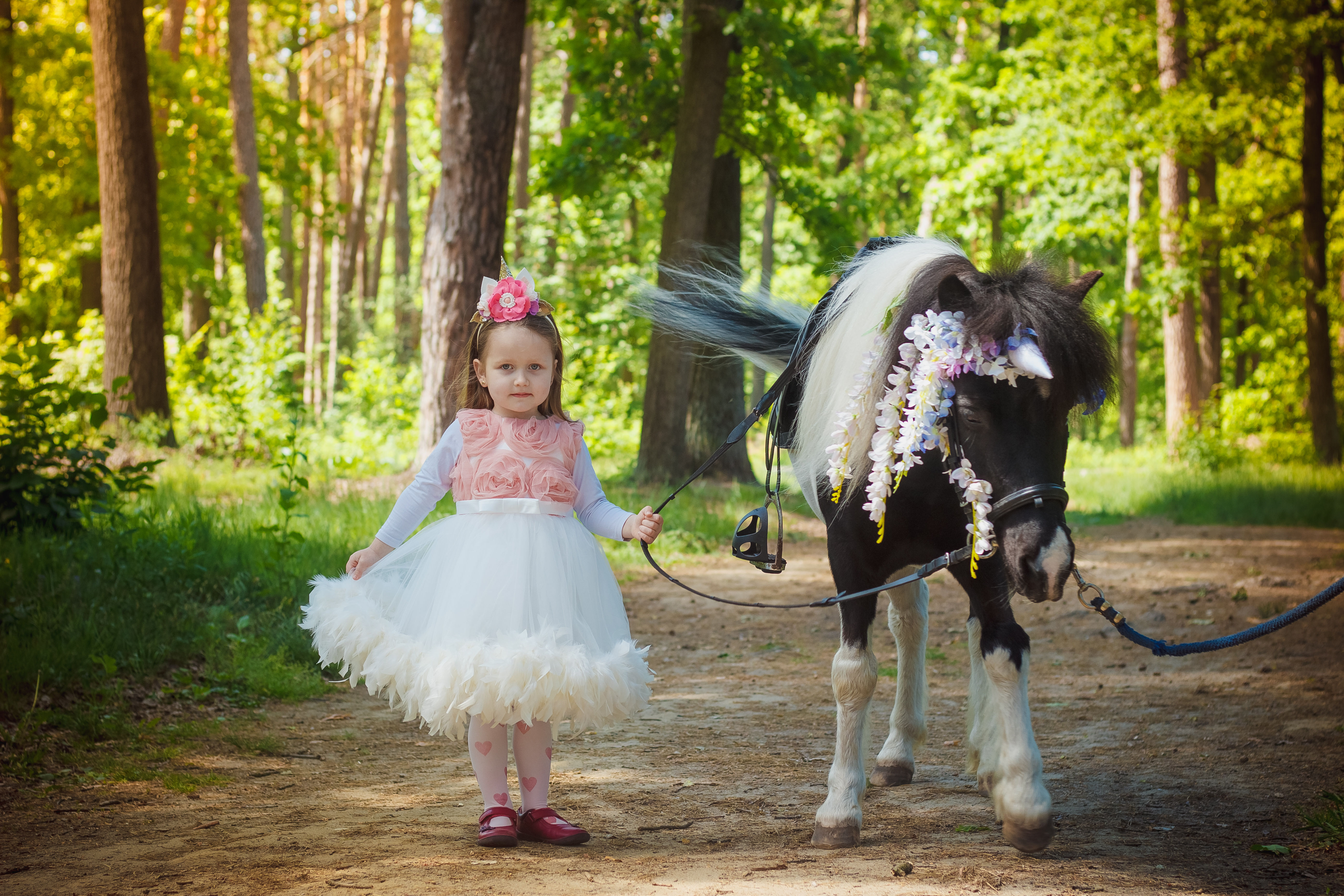 Платье с перьями боа на 2-5лет