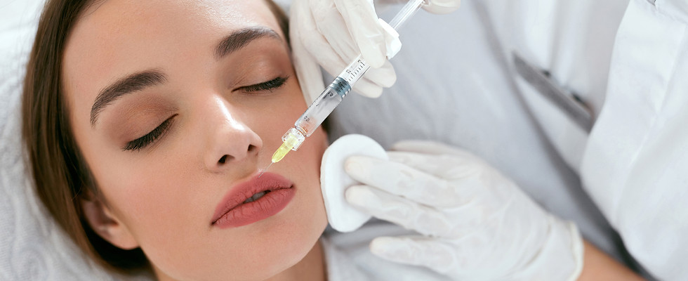 Injecting Juvéderm