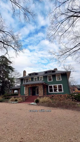 VanLandingham Estate Wedding Venue Guide (2026): Why Charlotte Brides Love This Historic Estate