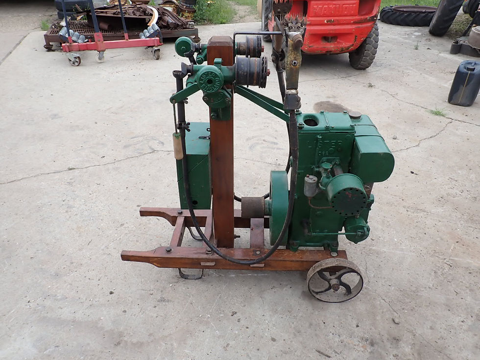 Miniatura: Lister  Type 26 DH 1,5 HP Sheep shearing Engine 1943