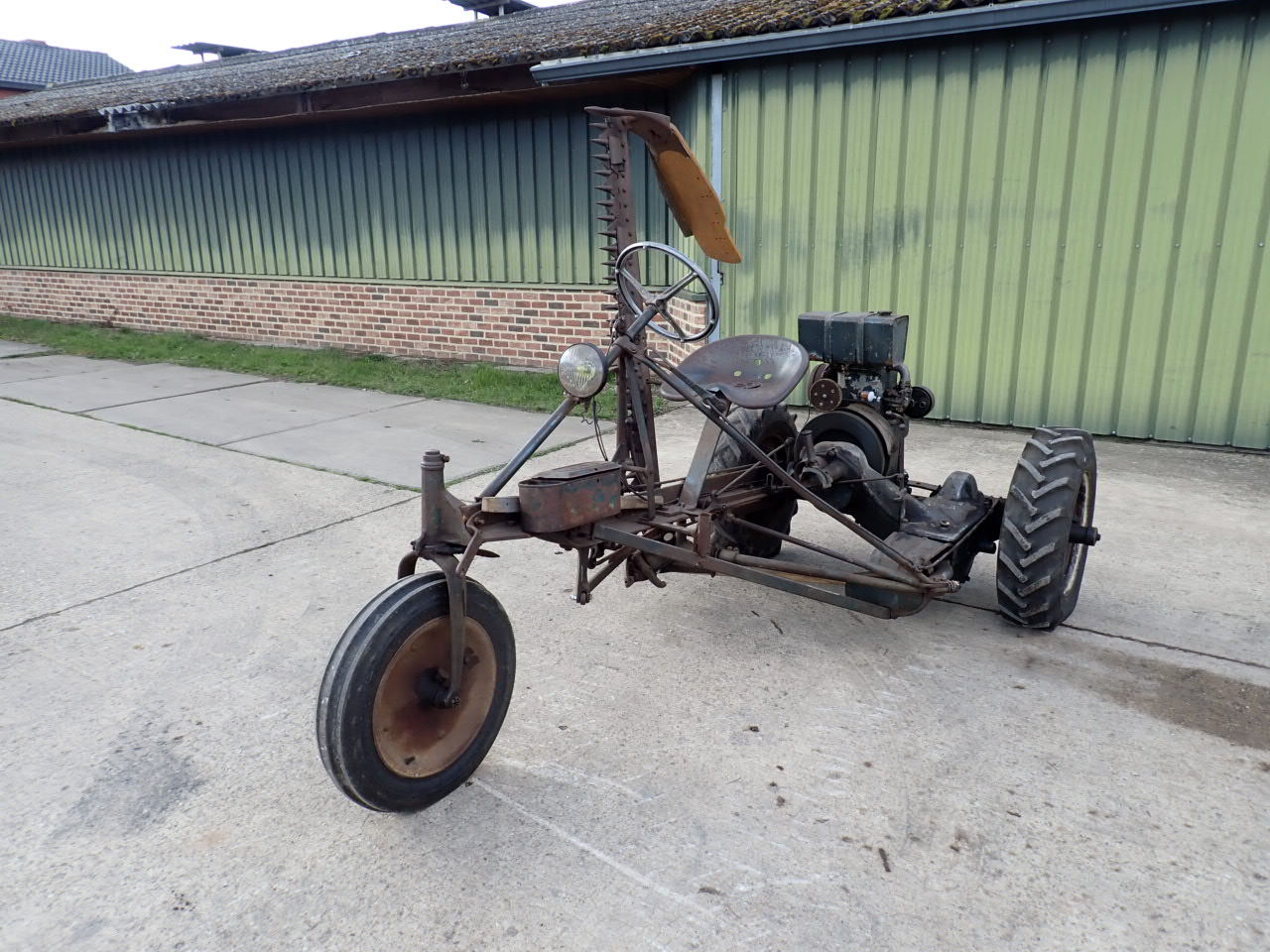 Kiva Mower with Chaise engine 1958