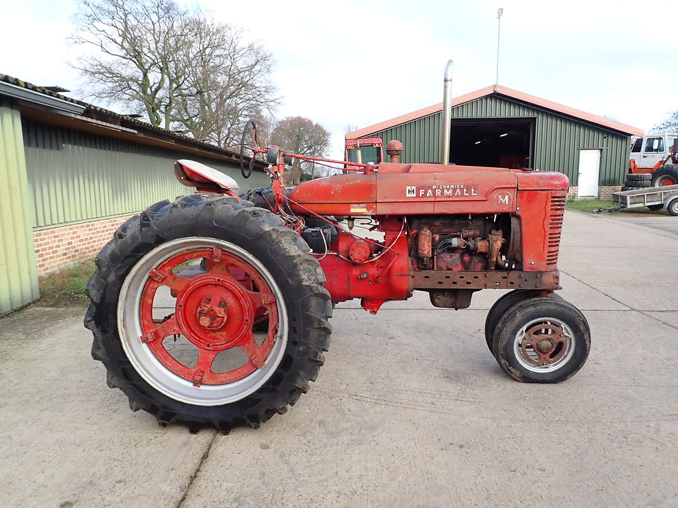 Miniatura: International Farmall  M  1948