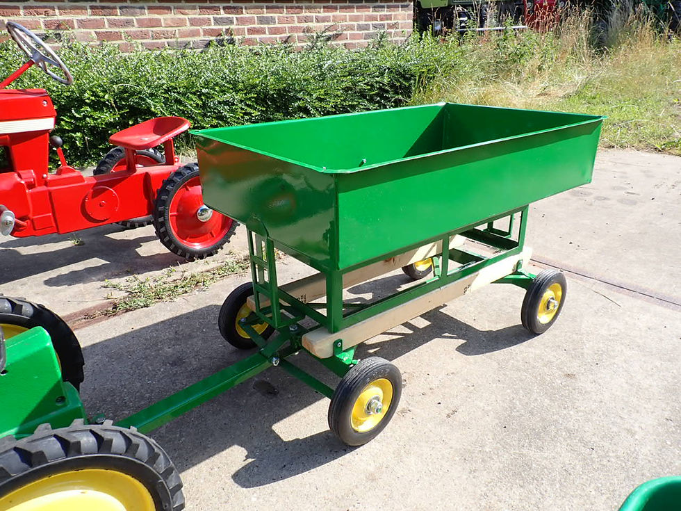 Miniatura: Pedal Tractor John Deere Gravity wagon