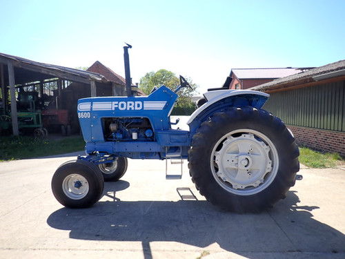 Ford 8600 Turbo open station 1974 | happyoldiron