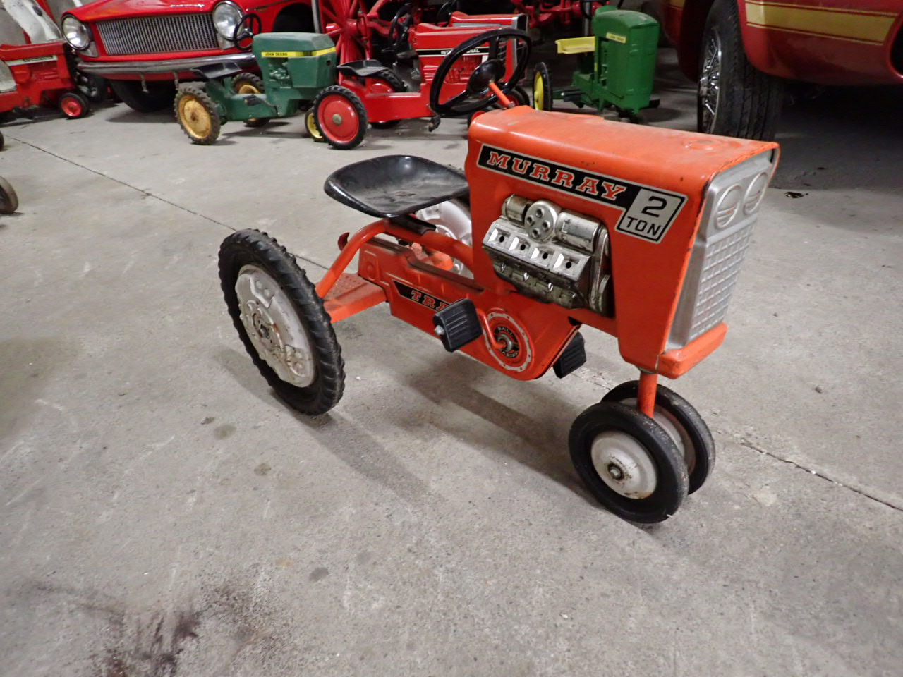 Pedal Tractor Murray V8  #3971