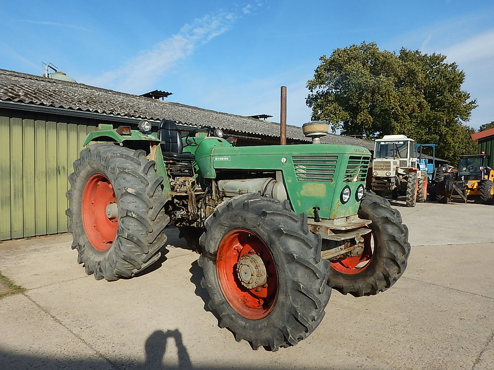 Miniature : Deutz D13006 4WD  (D130 06) 1975